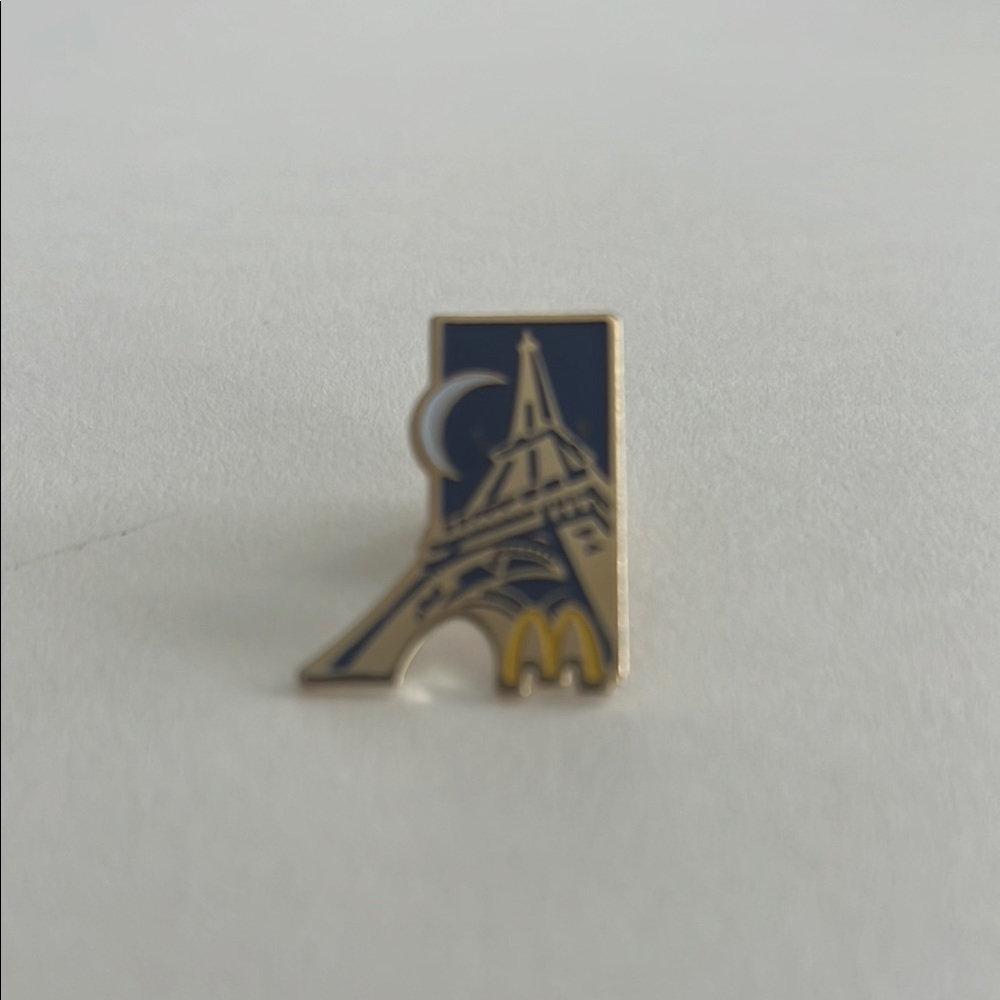 McDonald's Eiffel Tower Crew Pin - Gold and Blue